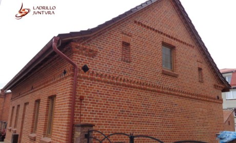 Renowacja budynku w Prabutach